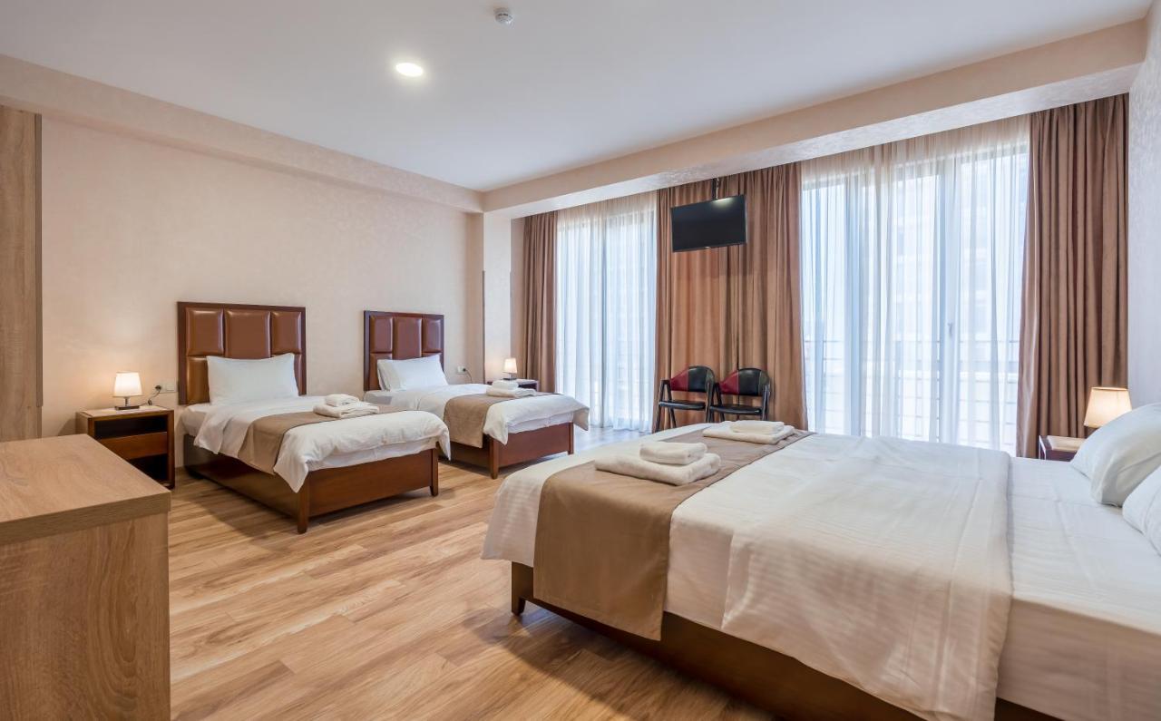 Aura Hotel 第比利斯 外观 照片
