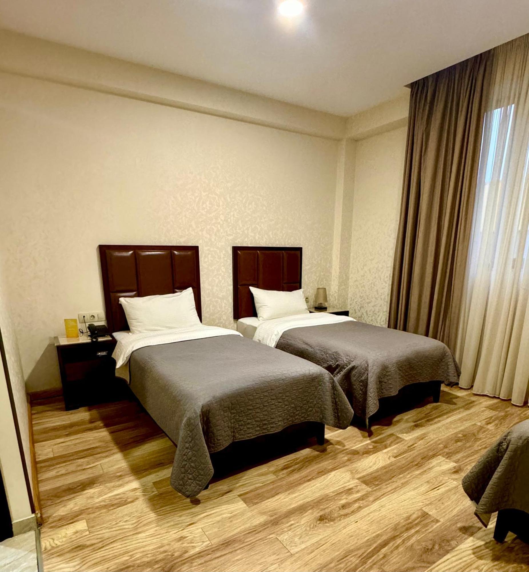 Aura Hotel 第比利斯 外观 照片